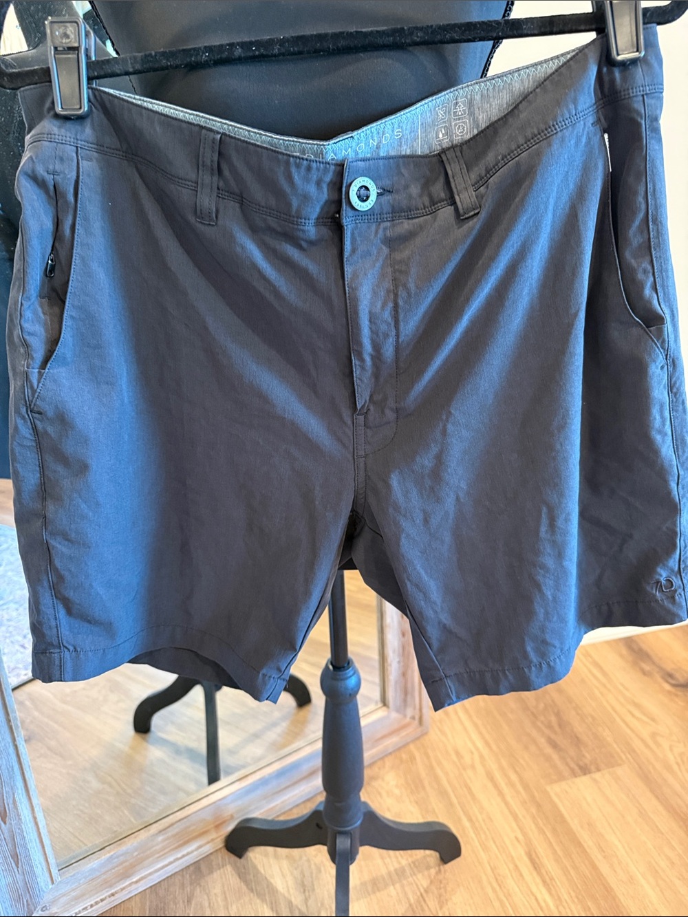 7 Diamonds Men's Flat Front Shorts - Charcoal 7” inseam